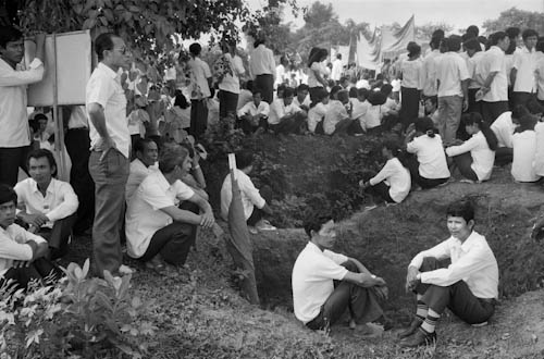 CAMBODIA. Chhoeung Ek. 20/05/1989: Celebration of Hatred Day, commemorating the invasion of vietnamese troops in Cambodia to liberate it from the Khmer Rouge, at site of mass graves.