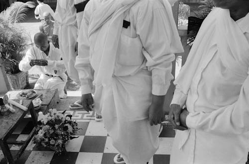 CAMBODIA. Phnom Penh. 30/11/1999: Being 20 in Phnom Penh. Mol, 21yrs, at the cremation ceremony of his father Tong Sua, 58yrs.