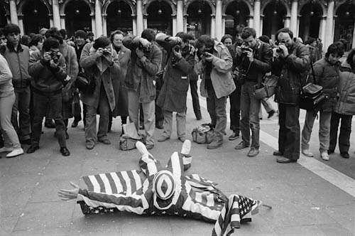 ITALY. Venice. 18/02/1982. Carnival on Piazza San Marco.