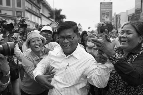 CAMBODIA. Phnom Penh. 24/12/2012: Chan Soveth, an ADHOC employee, leaving the Phnom Penh Municipal Court after the judge released him from the charges of aiding an unnamed “perpetrator” in relation to a so-called secessionist movement in Kratie province’s Broma village in May.