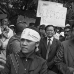 CAMBODIA, Phnom Penh. 20/05/2013: Kem Sokha, Co-Head of the CNRP, waiting to have access to the UN Human Rights offices to deliver a petition, during the second CNRP (Cambodia National Rescue Party) meeting ahead of the coming elctions, requesting a revision of the voter's lists.