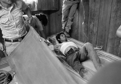 HONDURAS. Mesa Grande. (San Marcos). 8/06/1988: Salvadoran refugee Evelio Ayala Bonilla, shot by Honduran soldiers within the camp limits.