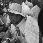 CAMBODIA. Phnom Penh. 22/09/2013: Voann Pov from the Informal Union, and three other representatives delivered a petition from citizens to King Norodom Sihamoni regarding the 2013 legislative elections.