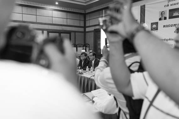 CAMBODIA. Phnom Penh 7/03/2014: Son Chhay, CNRP lawmaker, and Sam RAINSY, CNRP co-president, at a workshop with civil society groups organised by the CNRP at the Imperial Garden Hotel.