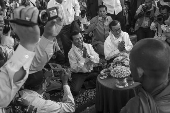 CAMBODIA. Phnom Penh 30/03/2014: Kem Sokha and Sam Rainsy, CNRP co-presidents, at the commemoration of the 1997 grenades attack on a political rallye of 200 Sam Rainsy Party supporters during which 16 people were killed and more than 100 wounded.