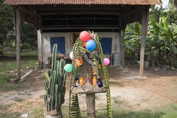 CAMBODIA. Kep. 14/04/2014: Offerings to the new Thevada for Khmer New Year.